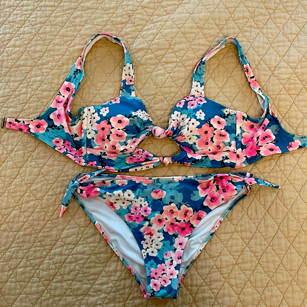 2 piece bathing suit